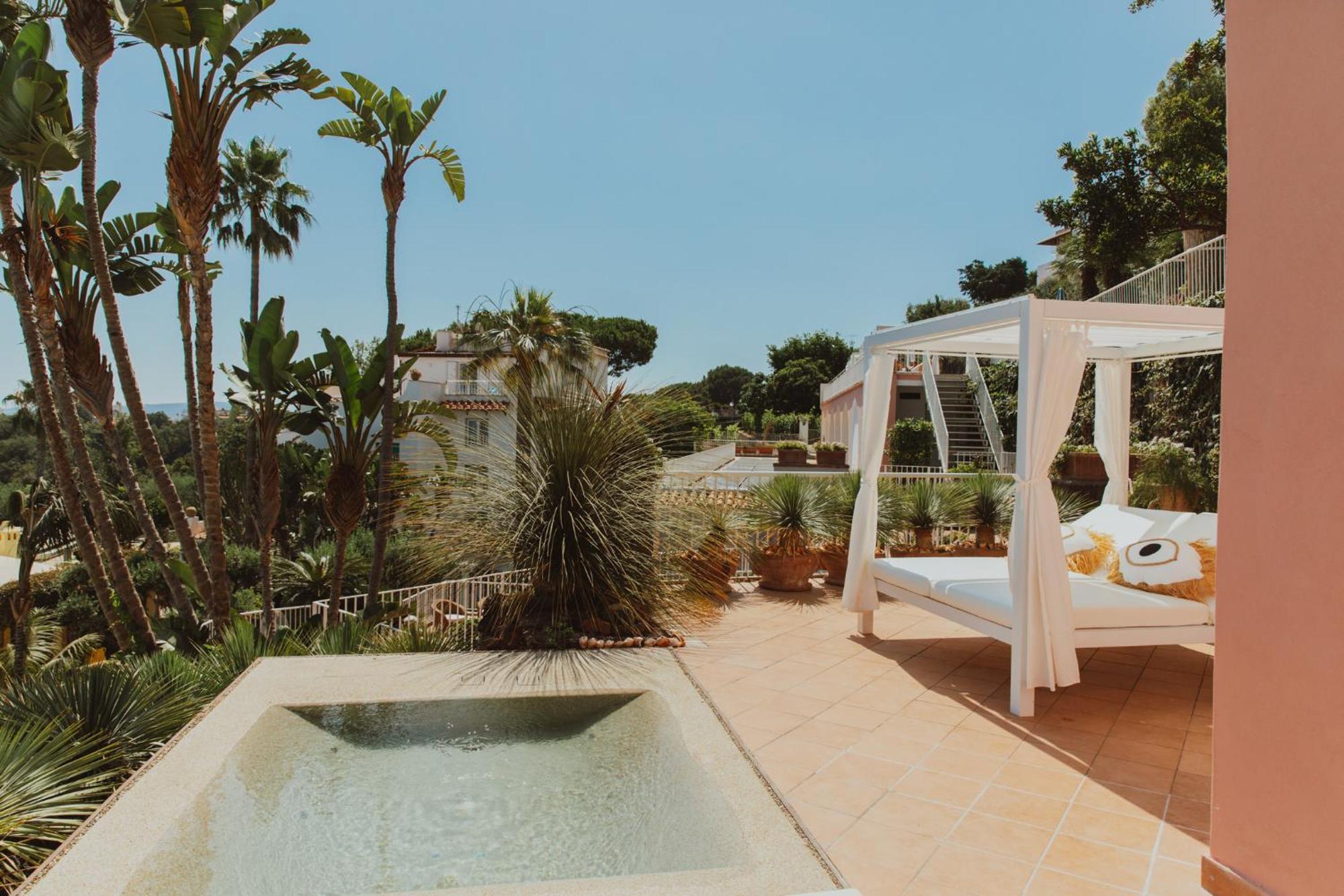 Continental Mare Hotel 4*