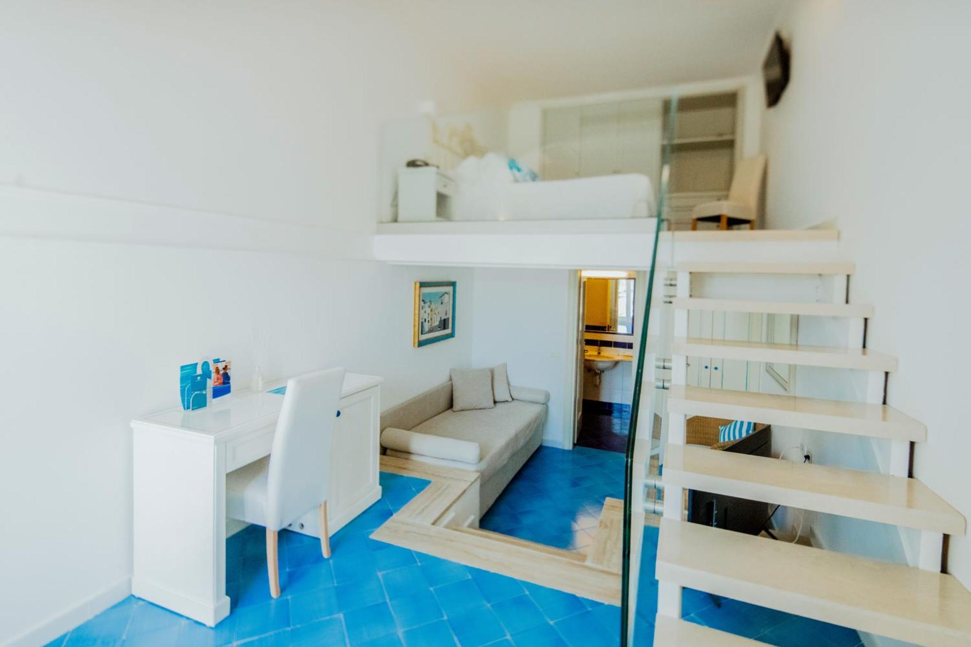 Continental Mare Hotel 4*